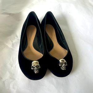 Alexander McQueen skull flats size 371/2